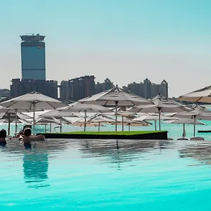 Resort Royal And The Palm